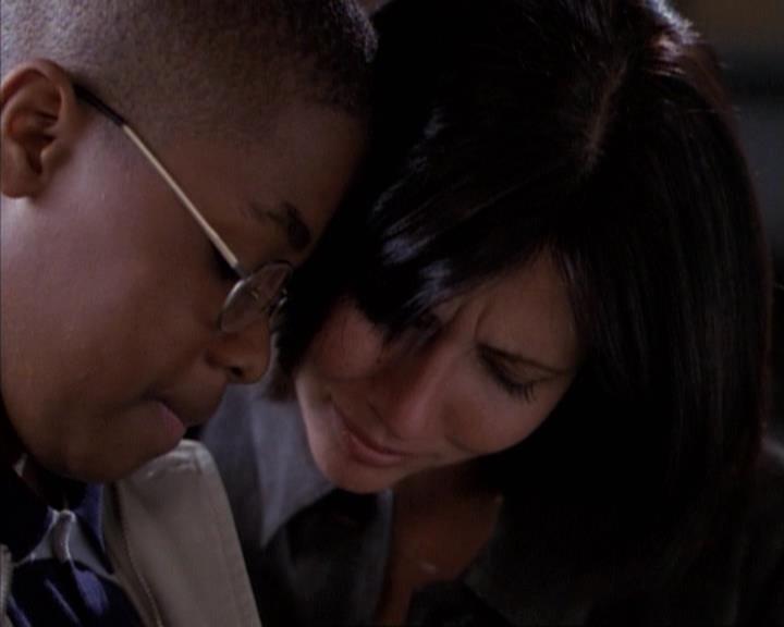 Charmed-Online-dot-net_114SecretsAndGuys1874.jpg Charmed-Online-dot-net_114SecretsAndGuys1874.jpg