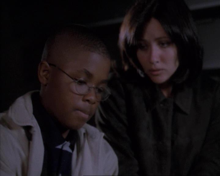 Charmed-Online-dot-net_114SecretsAndGuys1998.jpg Charmed-Online-dot-net_114SecretsAndGuys1998.jpg