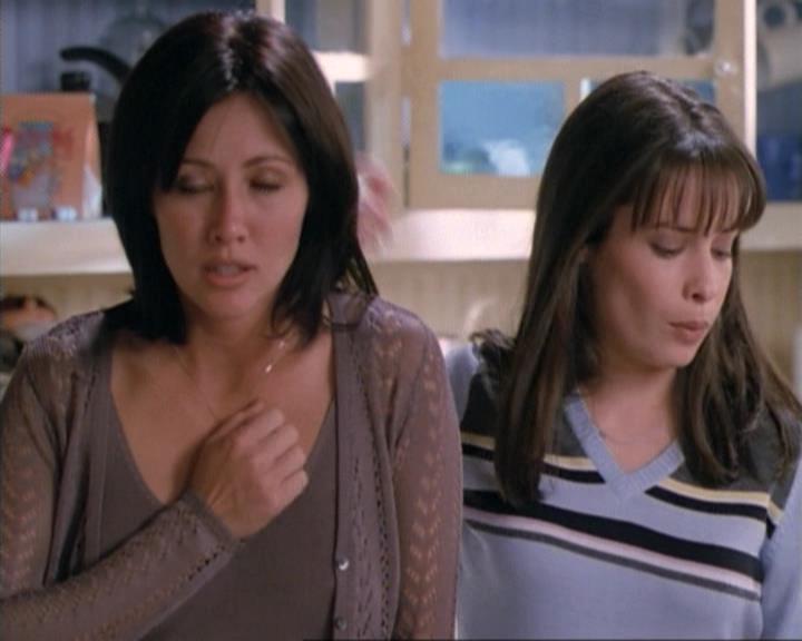 Charmed-Online-dot-net_115IsThereAWoogyInTheHouse0094.jpg