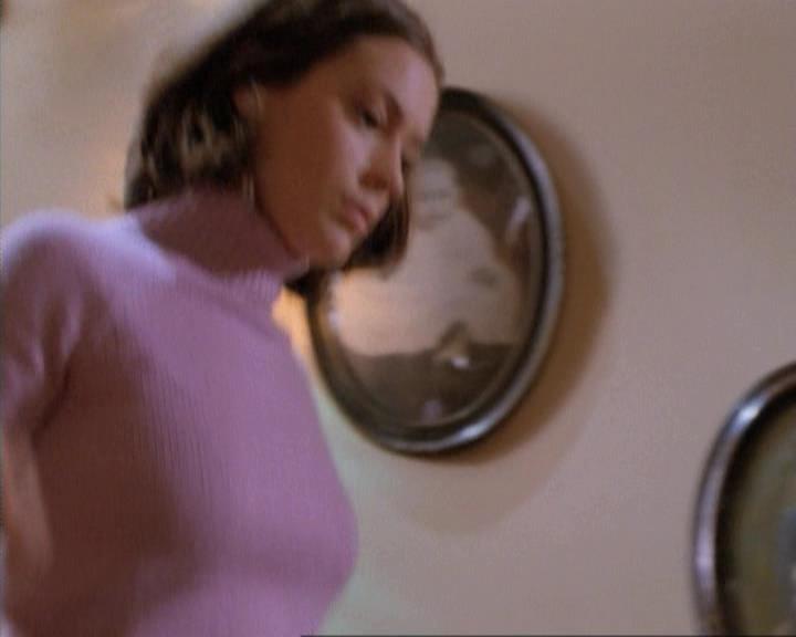 Charmed-Online-dot-net_115IsThereAWoogyInTheHouse0554.jpg