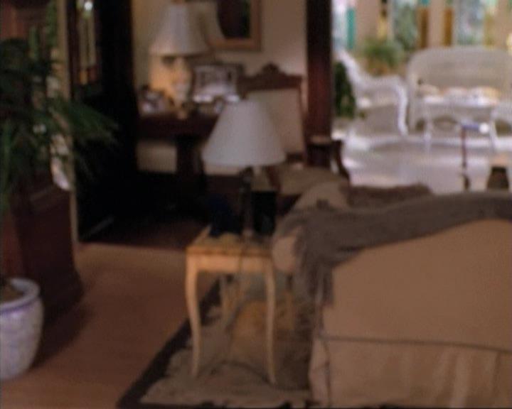 Charmed-Online-dot-net_115IsThereAWoogyInTheHouse0558.jpg