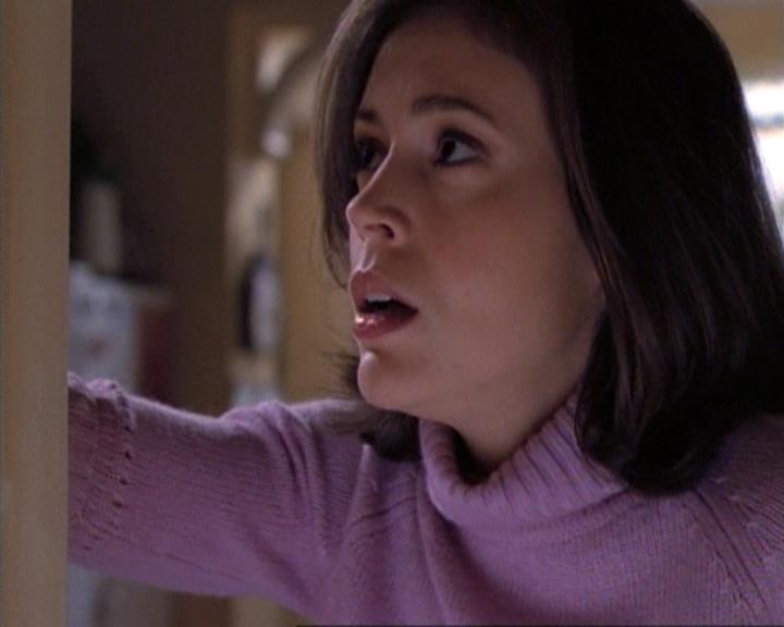 Charmed-Online-dot-net_115IsThereAWoogyInTheHouse0609.jpg