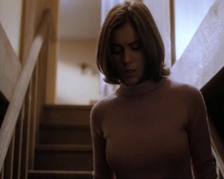 Charmed-Online-dot-net_115IsThereAWoogyInTheHouse0645.jpg