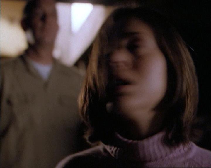 Charmed-Online-dot-net_115IsThereAWoogyInTheHouse0652.jpg