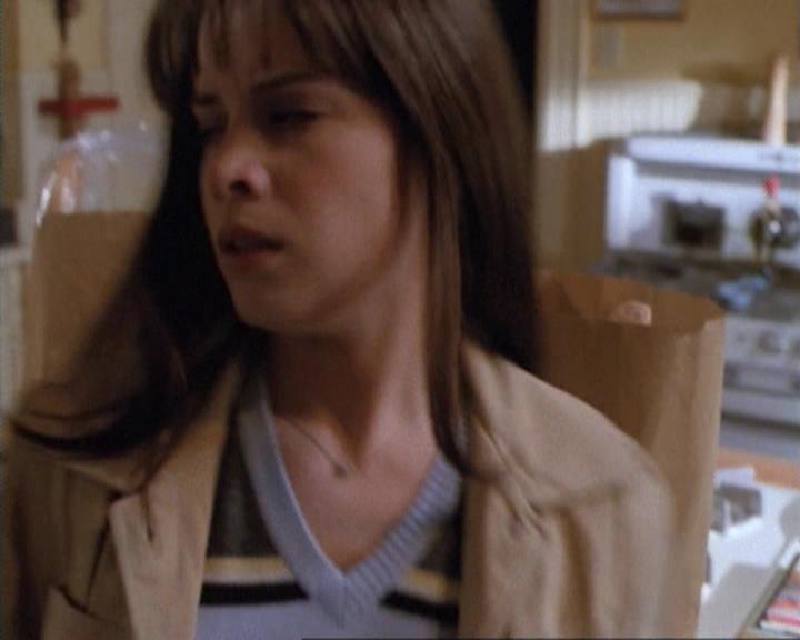 Charmed-Online-dot-net_115IsThereAWoogyInTheHouse0712.jpg