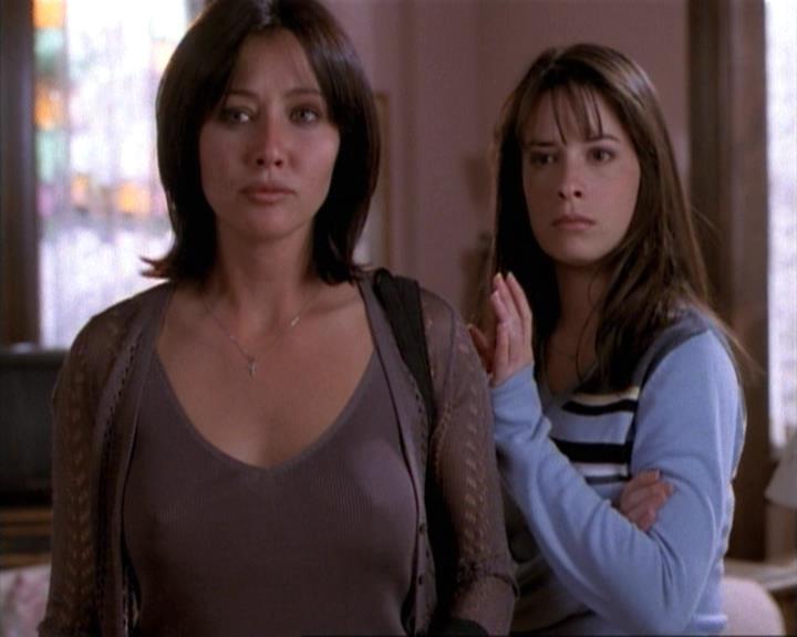 Charmed-Online-dot-net_115IsThereAWoogyInTheHouse0863.jpg