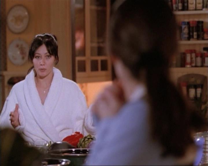Charmed-Online-dot-net_115IsThereAWoogyInTheHouse0931.jpg