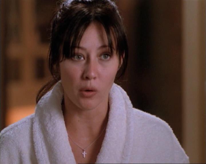 Charmed-Online-dot-net_115IsThereAWoogyInTheHouse0946.jpg
