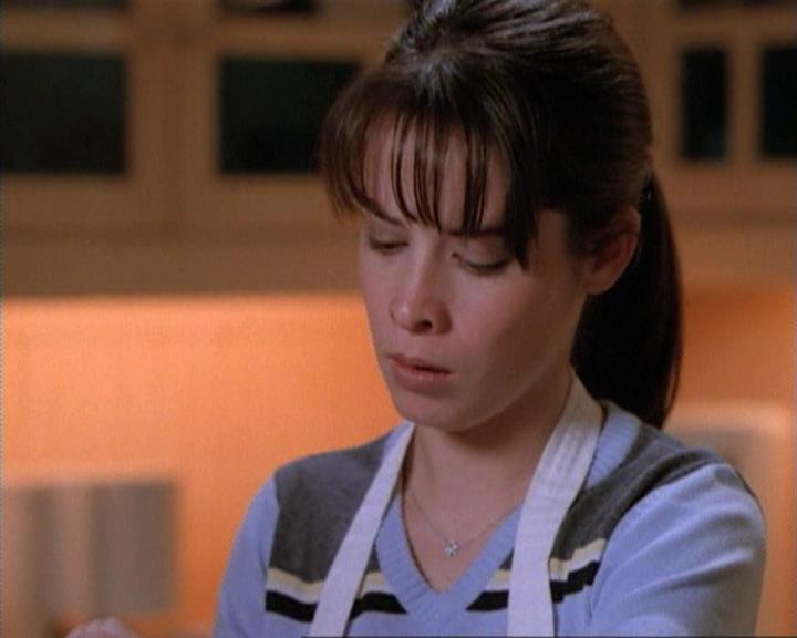 Charmed-Online-dot-net_115IsThereAWoogyInTheHouse0948.jpg