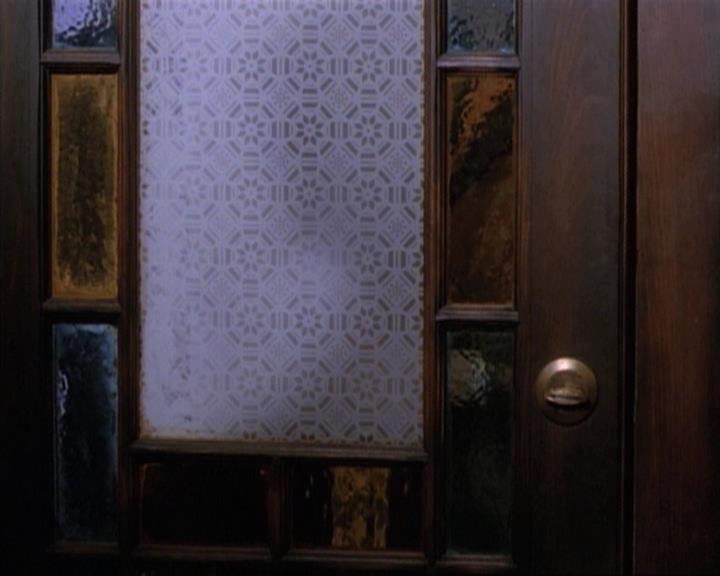 Charmed-Online-dot-net_115IsThereAWoogyInTheHouse0977.jpg