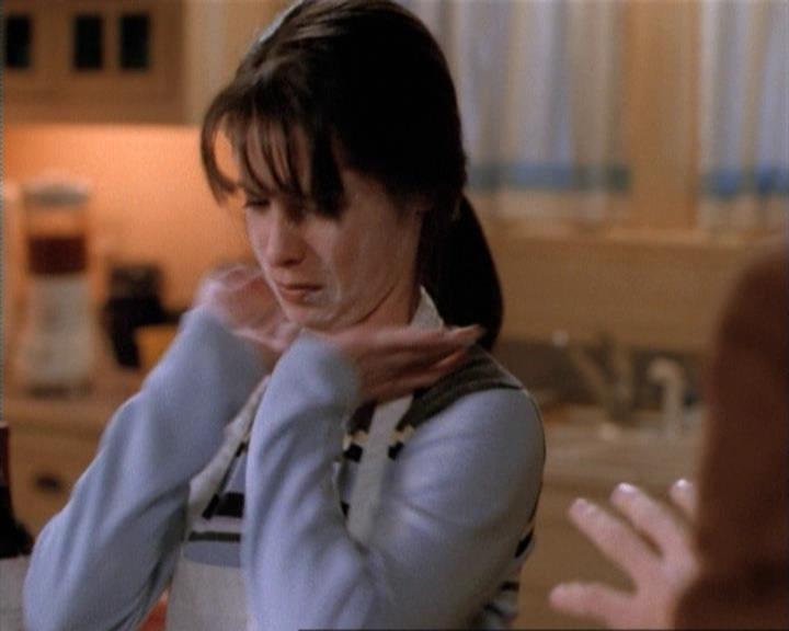 Charmed-Online-dot-net_115IsThereAWoogyInTheHouse1031.jpg