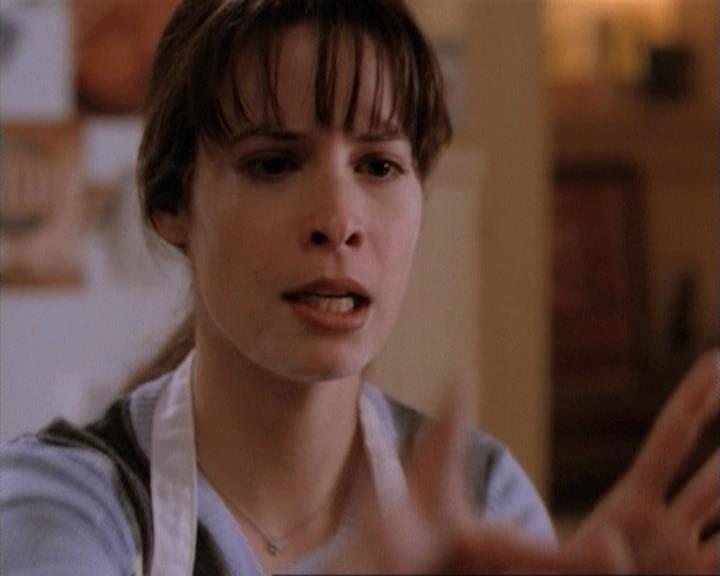 Charmed-Online-dot-net_115IsThereAWoogyInTheHouse1054.jpg
