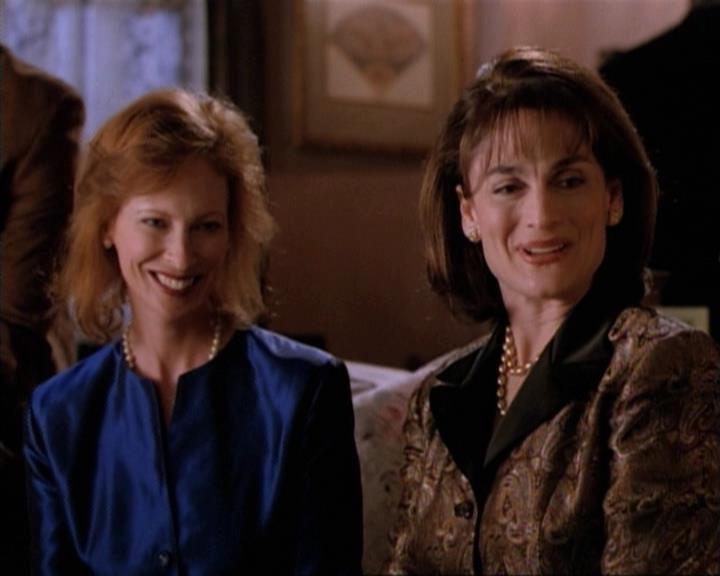 Charmed-Online-dot-net_115IsThereAWoogyInTheHouse1063.jpg