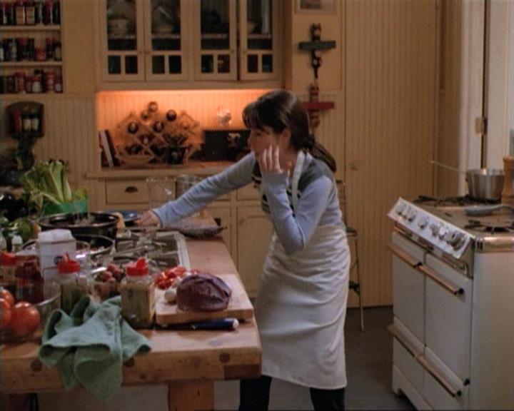 Charmed-Online-dot-net_115IsThereAWoogyInTheHouse1081.jpg