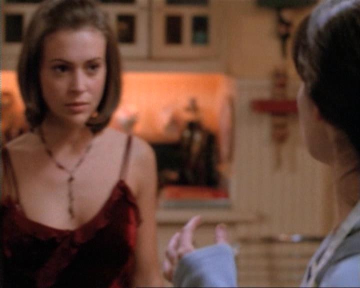 Charmed-Online-dot-net_115IsThereAWoogyInTheHouse1091.jpg