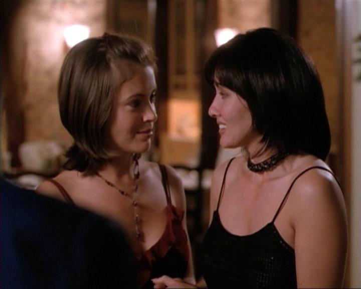 Charmed-Online-dot-net_115IsThereAWoogyInTheHouse1161.jpg