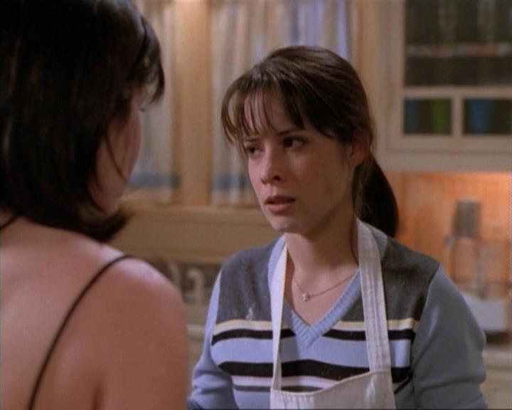 Charmed-Online-dot-net_115IsThereAWoogyInTheHouse1193.jpg
