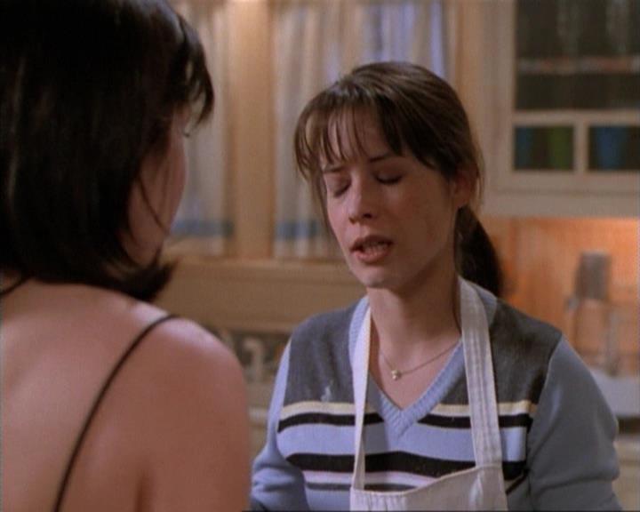 Charmed-Online-dot-net_115IsThereAWoogyInTheHouse1194.jpg