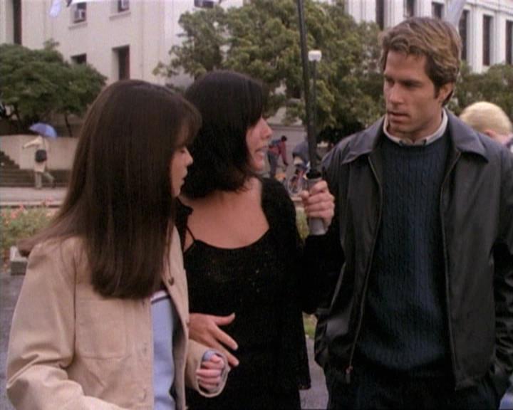Charmed-Online-dot-net_115IsThereAWoogyInTheHouse1482.jpg