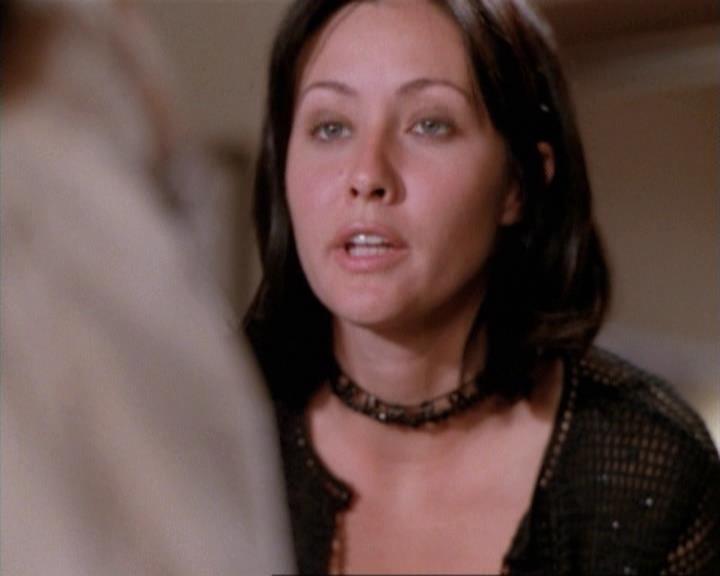 Charmed-Online-dot-net_115IsThereAWoogyInTheHouse1556.jpg