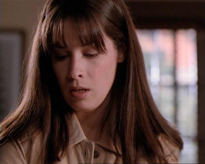 Charmed-Online-dot-net_115IsThereAWoogyInTheHouse1559.jpg