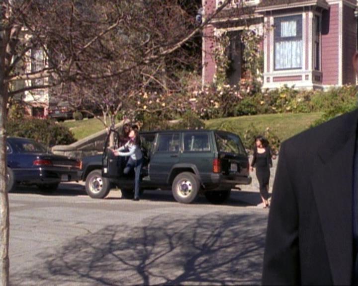 Charmed-Online-dot-net_115IsThereAWoogyInTheHouse1689.jpg Charmed-Online-dot-net_115IsThereAWoogyInTheHouse1689.jpg