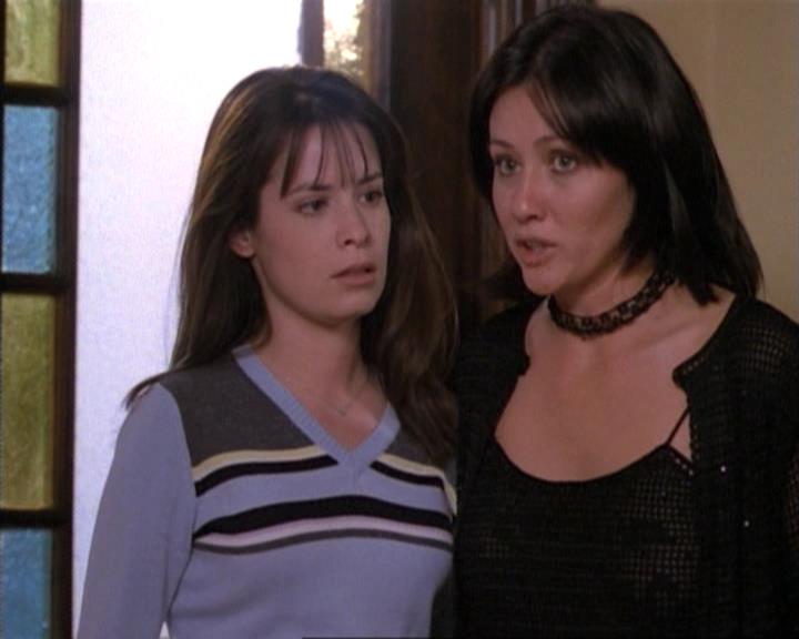 Charmed-Online-dot-net_115IsThereAWoogyInTheHouse1757.jpg