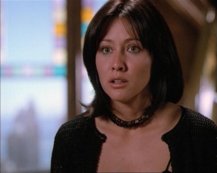 Charmed-Online-dot-net_115IsThereAWoogyInTheHouse1879.jpg