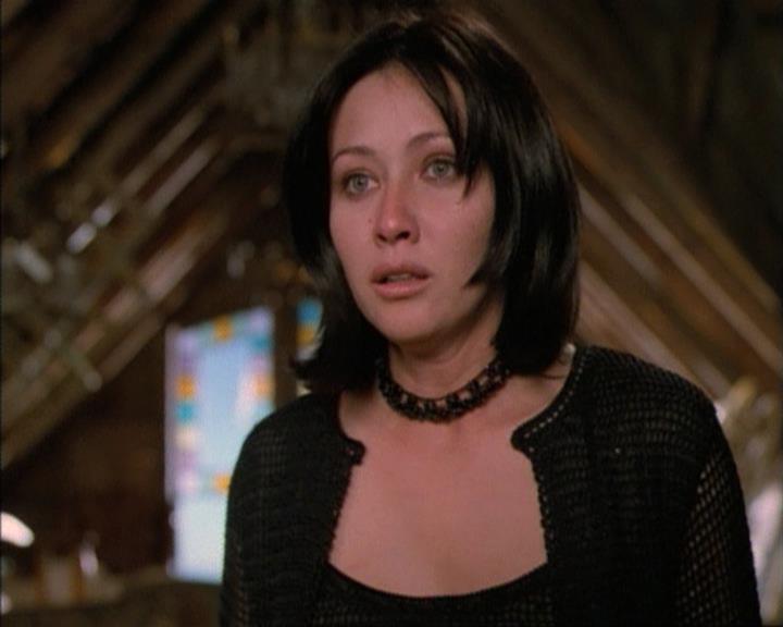 Charmed-Online-dot-net_115IsThereAWoogyInTheHouse1883.jpg