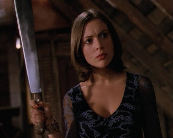 Charmed-Online-dot-net_115IsThereAWoogyInTheHouse1899.jpg