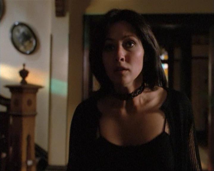Charmed-Online-dot-net_115IsThereAWoogyInTheHouse1943.jpg