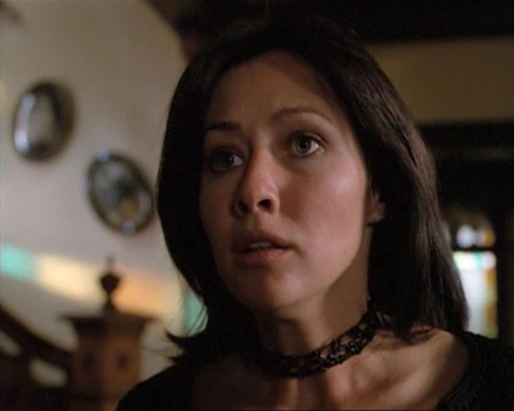 Charmed-Online-dot-net_115IsThereAWoogyInTheHouse1944.jpg