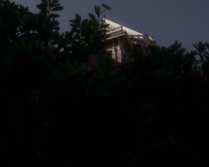 Charmed-Online-dot-net_115IsThereAWoogyInTheHouse1947.jpg
