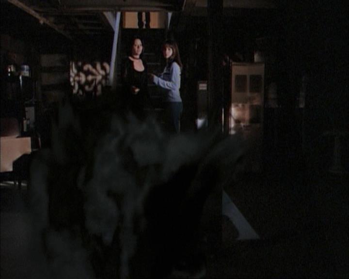 Charmed-Online-dot-net_115IsThereAWoogyInTheHouse2133.jpg