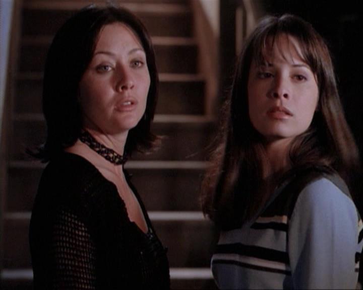 Charmed-Online-dot-net_115IsThereAWoogyInTheHouse2178.jpg