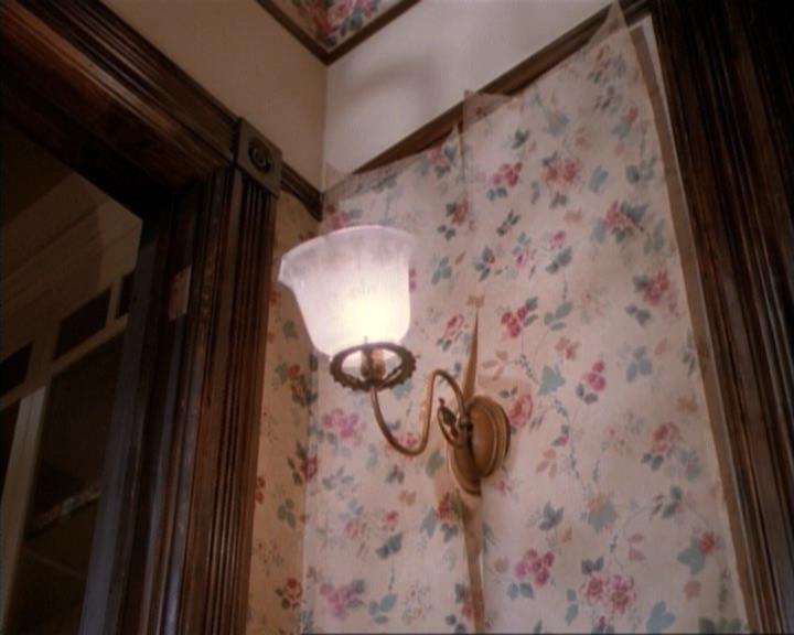 Charmed-Online-dot-net_115IsThereAWoogyInTheHouse2194.jpg