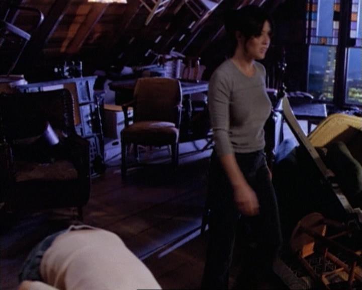 Charmed-Online-dot-net_115IsThereAWoogyInTheHouse2306.jpg