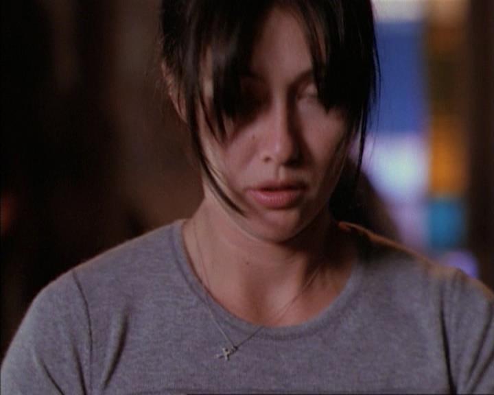 Charmed-Online-dot-net_115IsThereAWoogyInTheHouse2309.jpg
