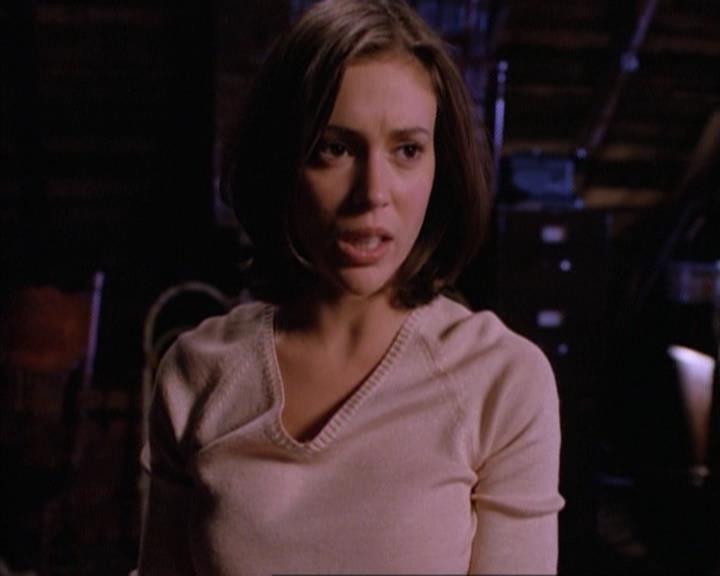 Charmed-Online-dot-net_115IsThereAWoogyInTheHouse2315.jpg