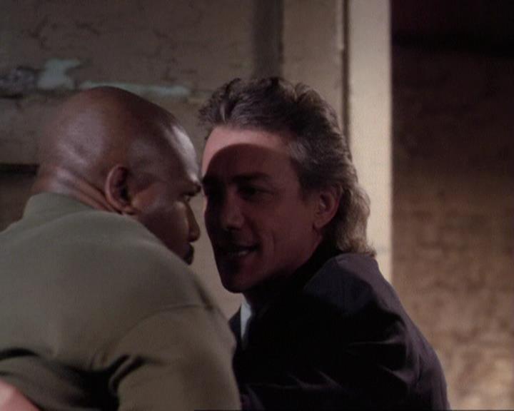 Charmed-Online-dot-net_116WichPrueIsItAnyway0068.jpg