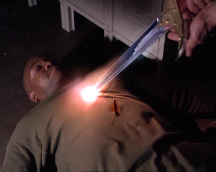 Charmed-Online-dot-net_116WichPrueIsItAnyway0076.jpg