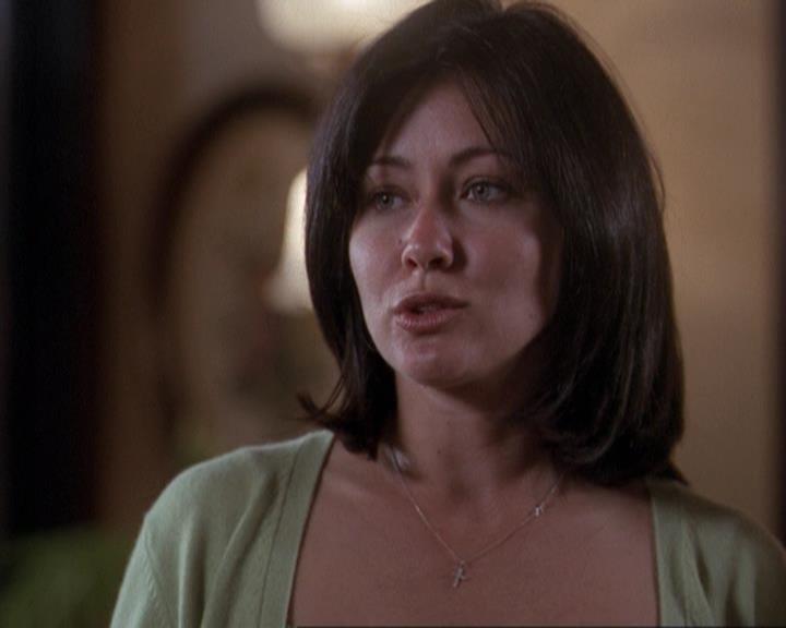 Charmed-Online-dot-net_116WichPrueIsItAnyway0112.jpg Charmed-Online-dot-net_116WichPrueIsItAnyway0112.jpg