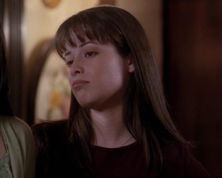Charmed-Online-dot-net_116WichPrueIsItAnyway0134.jpg