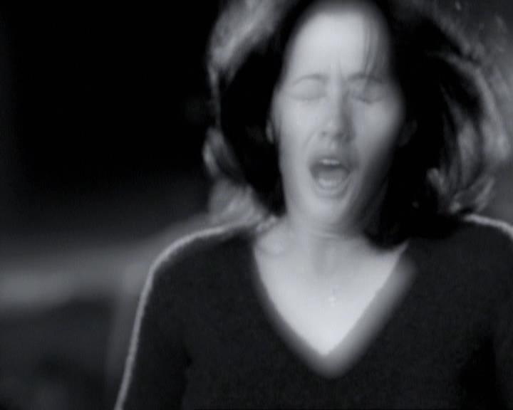 Charmed-Online-dot-net_116WichPrueIsItAnyway0229.jpg