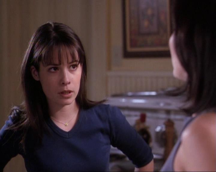 Charmed-Online-dot-net_116WichPrueIsItAnyway0367.jpg