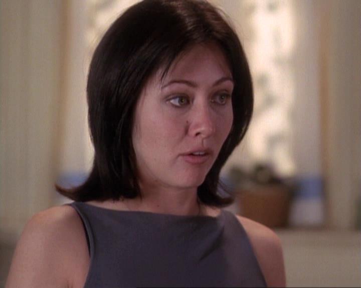 Charmed-Online-dot-net_116WichPrueIsItAnyway0396.jpg Charmed-Online-dot-net_116WichPrueIsItAnyway0396.jpg