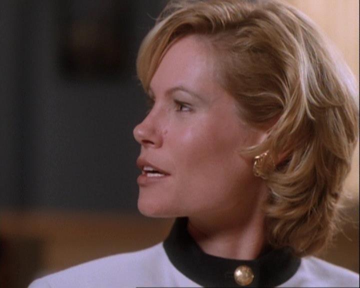 Charmed-Online-dot-net_116WichPrueIsItAnyway0451.jpg