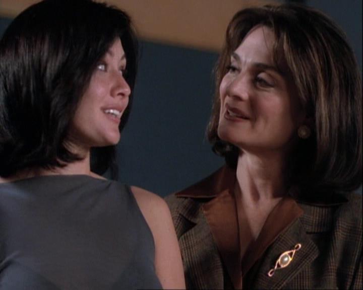 Charmed-Online-dot-net_116WichPrueIsItAnyway0453.jpg