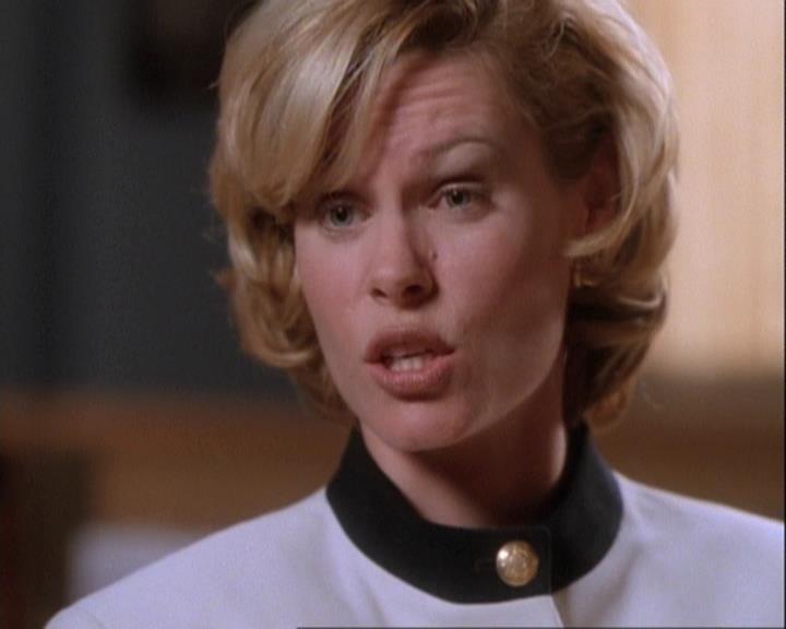 Charmed-Online-dot-net_116WichPrueIsItAnyway0466.jpg