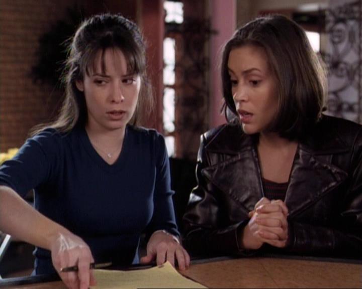Charmed-Online-dot-net_116WichPrueIsItAnyway0527.jpg